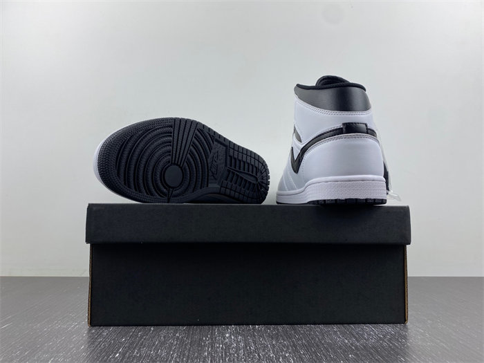 Jordan 1 Mid Reverse Panda DQ8426-132