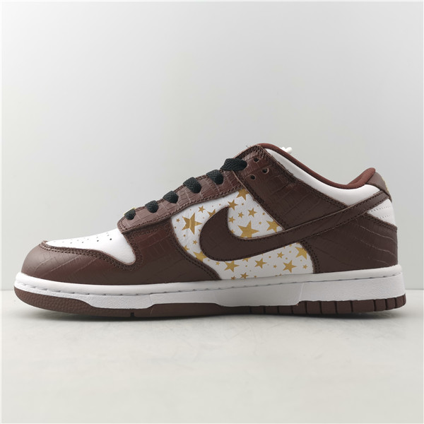 S*p*e x nike sb dunk low brown dh3228-103