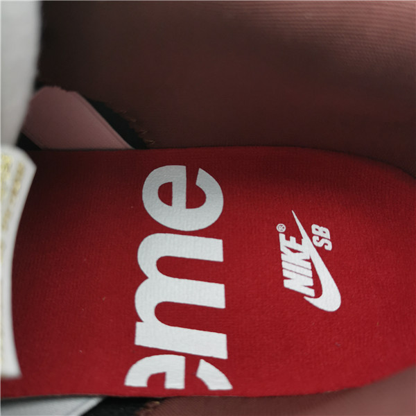 S*p*e x nike sb dunk low brown dh3228-103