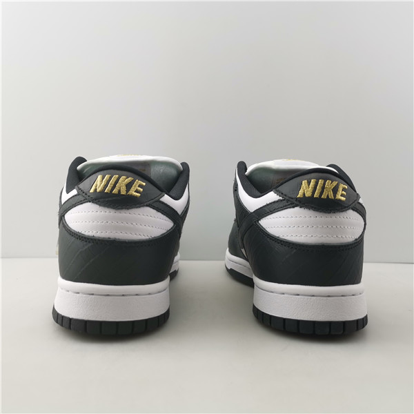 S*p*e x nike sb dunk low dh3228-102