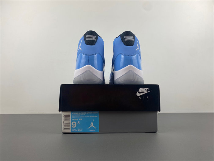 Air Jordan 11 717602-900