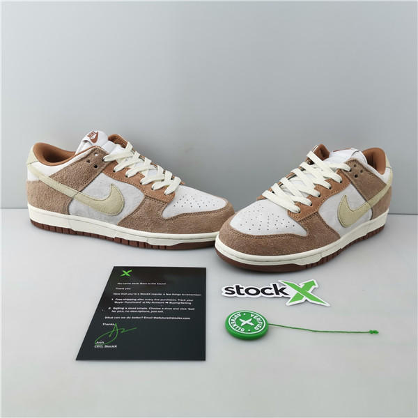 NIKE SB DUNK LOW PRM “MEDIUM CURRY” DD1390-100