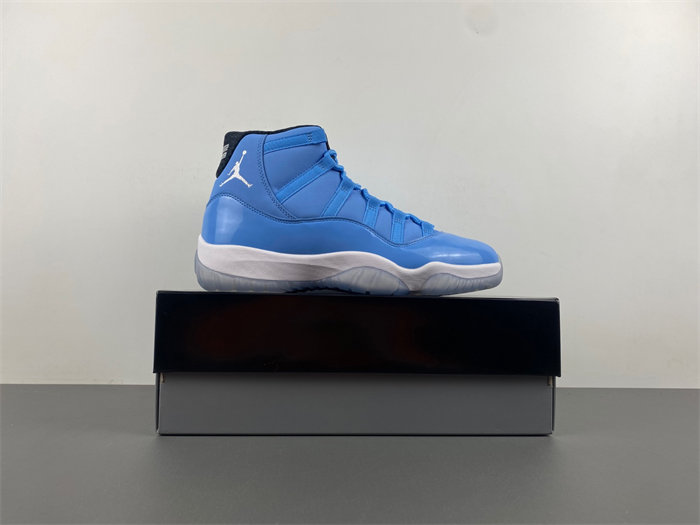 Air Jordan 11 717602-900