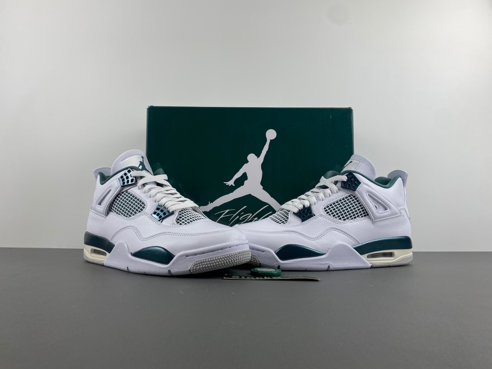 Air Jordan 4 “Oxidized Green” FQ8138-103