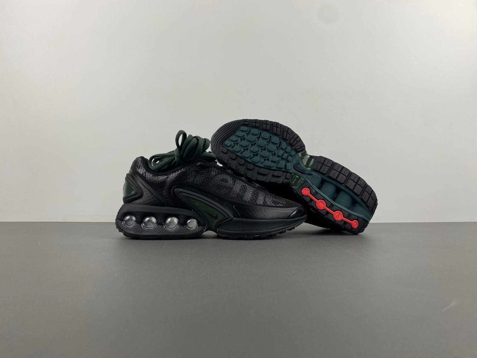 S*p*e x nike air max dn “black” fz4044-001
