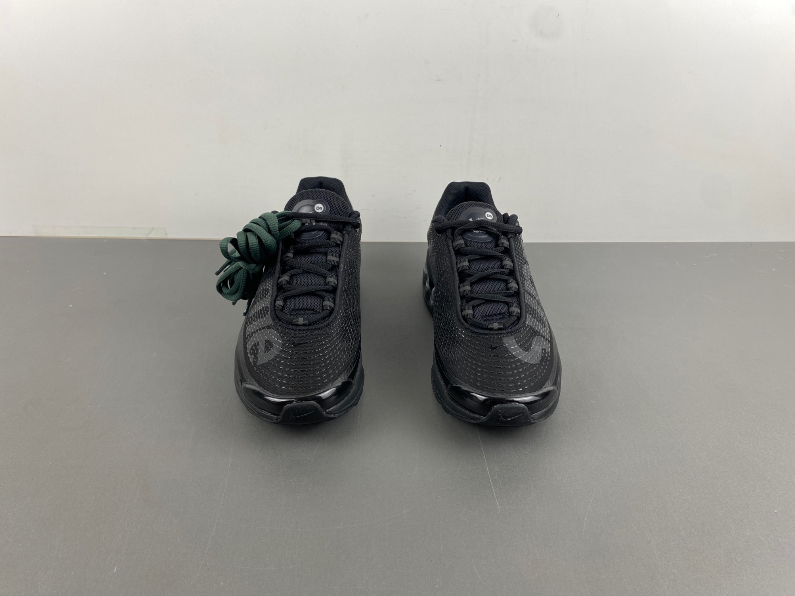 S*p*e x nike air max dn “black” fz4044-001
