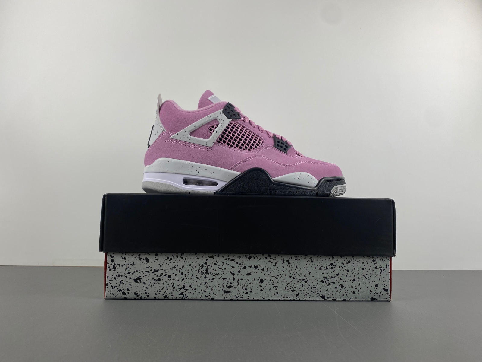 Air Jordan 4 WMNS “Orchid” AQ9129-501