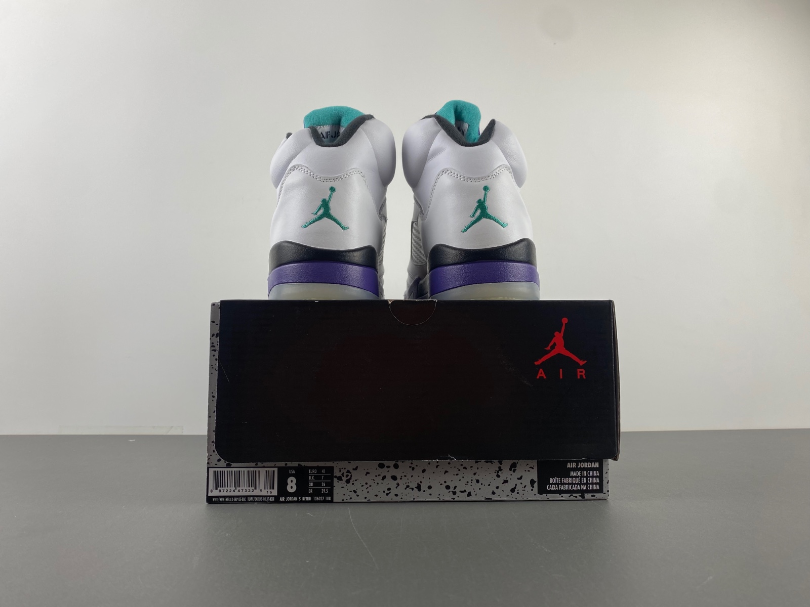 r Jordan 5 Retro