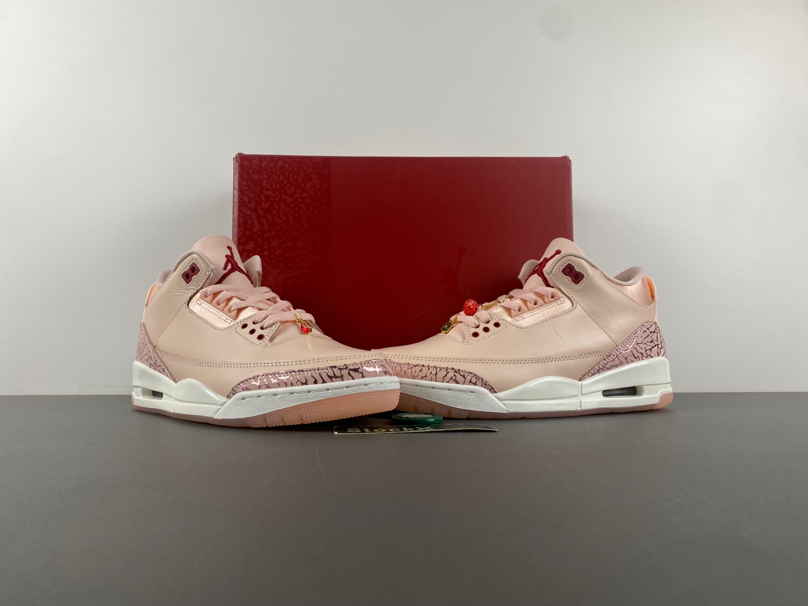 Air Jordan 3 WMNS HJ0178-600