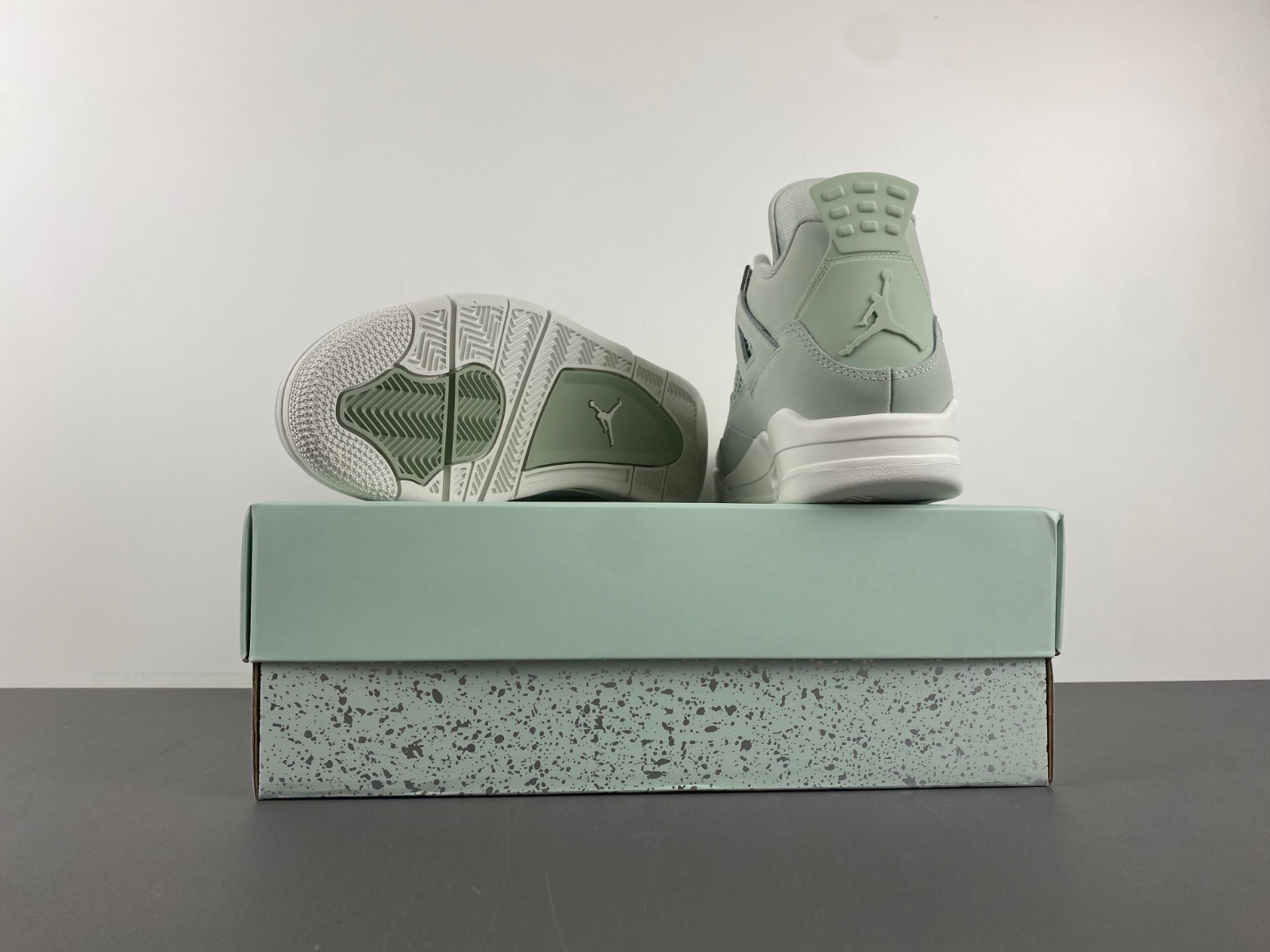 Air Jordan 4 “Seafoam”HV0823-003